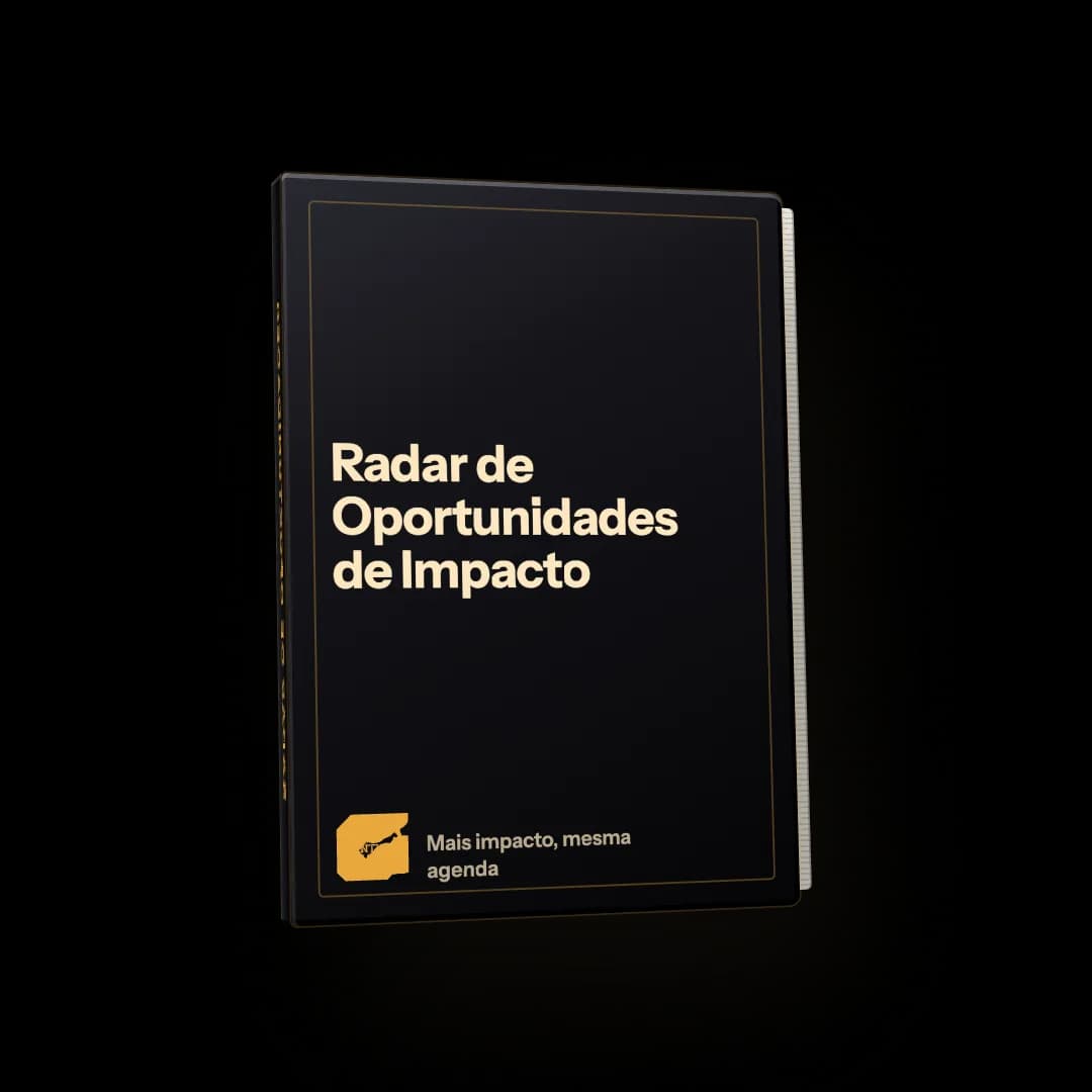 Caderno preto com acabamento dourado, de capa fechada